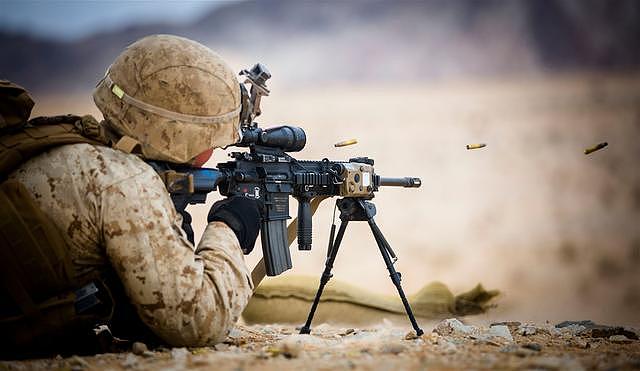 美国陆战队看上M27嫌弃M4 成本即使高3倍也要铁心买