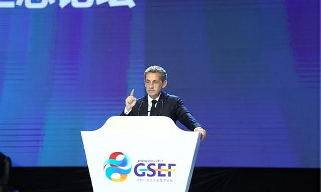 法国前总统萨科齐出席第三届全球社会企业家生态论坛