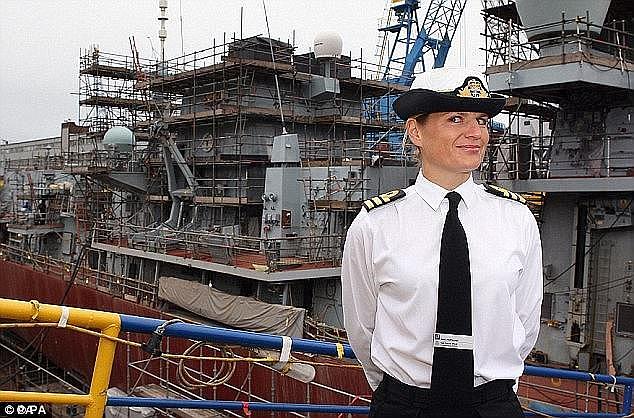 英潜艇舰长被首相授权核按钮 因与下级女军官有染被解职