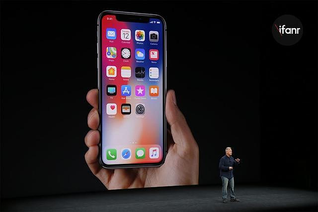 iPhoneX刘海丑爆，苹果为何还要保留？原来背后藏着最强大的功能