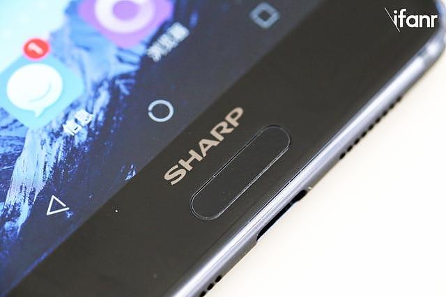 夏普 AQUOS S2 手机评测：国内首款开售的异形全面屏，是来得早还是来得巧？