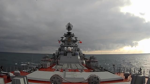 俄海军核动力巡洋舰罕见垂发反舰导弹 可载五万吨当量核弹头