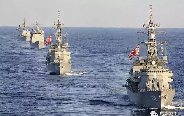 美国三航母战斗群在朝鲜以东海域开练，韩国信守承诺，拒绝参加美日韩联演 - 6