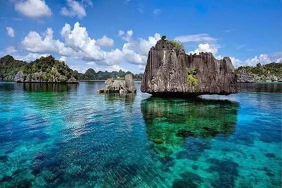 比巴厘岛美20倍，但这个秘境海岛仅1%人去过，每年只许30艘潜水船进入！ - 56
