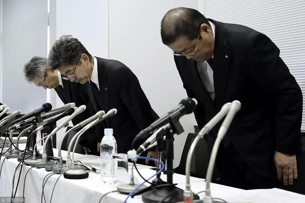 日本第三大钢企造假 副总裁现身鞠躬道歉 - 2