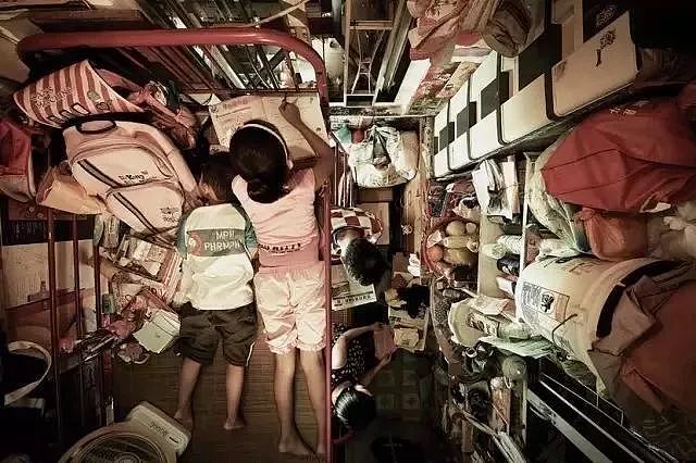大兴火灾里的生与死，香港“棺材房”里的存与活 | 咪咕悦读汇 - 6