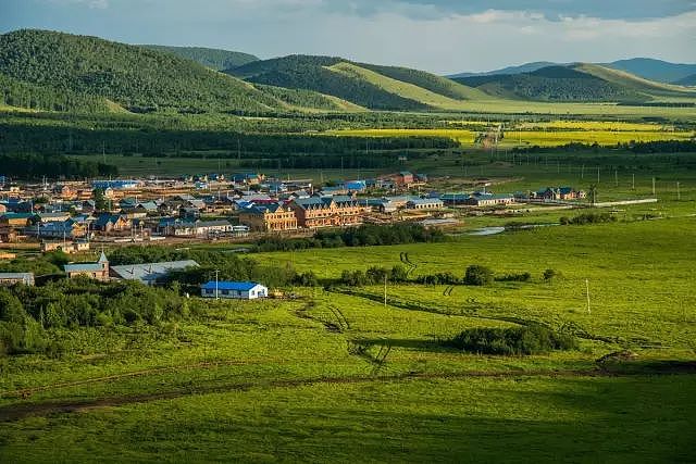 与俄罗斯仅一河之隔，这个中俄边境上的小村庄，美得让人窒息！ - 5