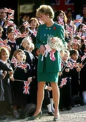 人物 | 平民王妃戴安娜：英国人心中“永远的英伦玫瑰” - 11