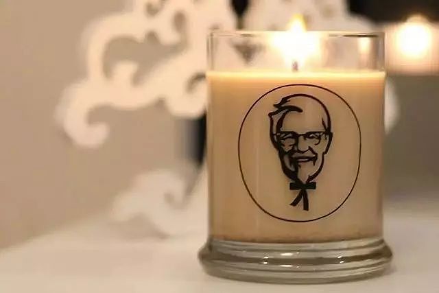 KFC推出“允指鸡”指甲油、炸鸡手花、炸鸡防晒霜....还能不能好好做鸡了？ - 13
