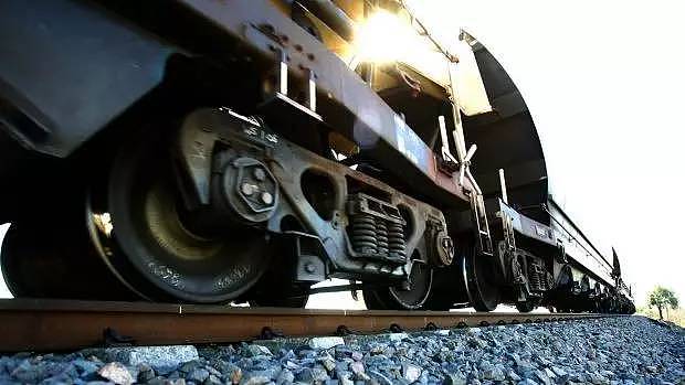 财报 | 铁路货运商Aurizon年亏损近2亿，拟出售旗下业务 - 1