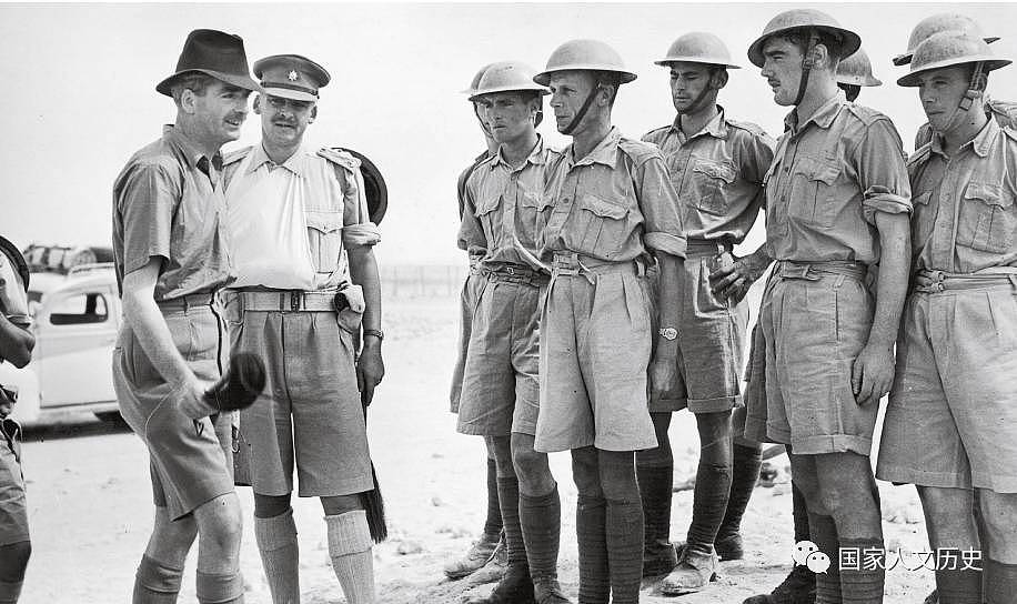 二战北非战场上，英、德、意三国军队为何使用同一作战服？ - 2