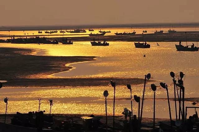 与越南隔海相望的这个渔岛，藏着中国的“斯里兰卡”，让人一见倾心 - 6