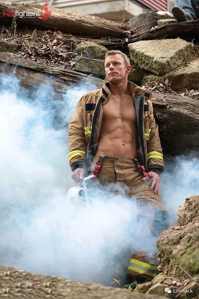 澳大利亚消防员拍了一组肌肉日历，小心你的屏幕和鼻血 - 9