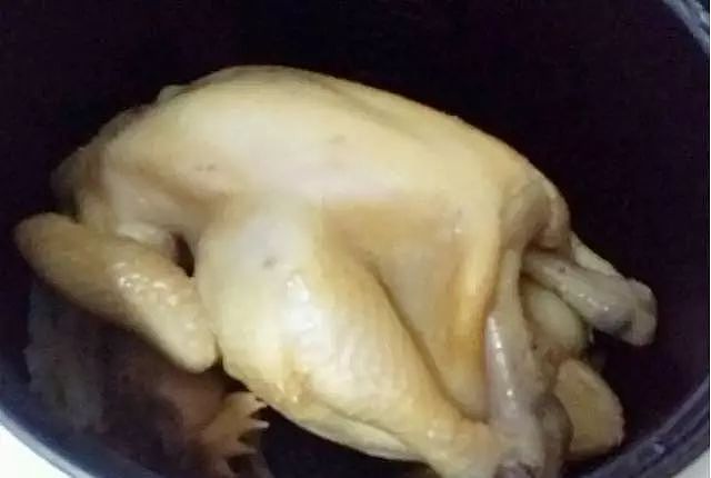 【今日菜谱】只需三步，厨房菜鸟也能轻松做出手撕鸡！ - 2