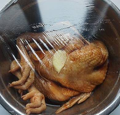 电饭锅做出的这只鸡，比餐馆的好吃百倍！ - 4