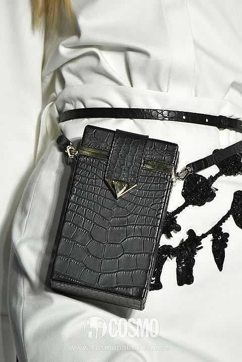 时髦办 | LV的小箱包Chanel的透明袋，卖肾都要买的不止iPhone X - 69