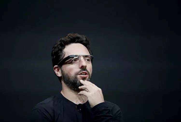 HoloLens 即将告别？为什么一个技术领先的产品却没能迎来辉煌？ - 2