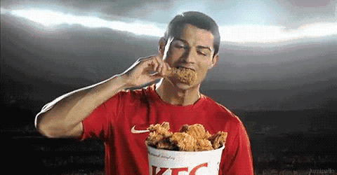 KFC推出“允指鸡”指甲油、炸鸡手花、炸鸡防晒霜....还能不能好好做鸡了？ - 1