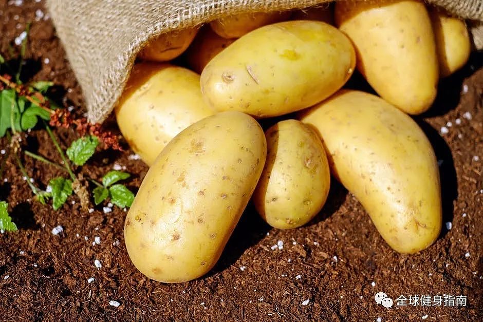 300斤男子只吃土豆，1年居然成功减肥100斤？！ - 8