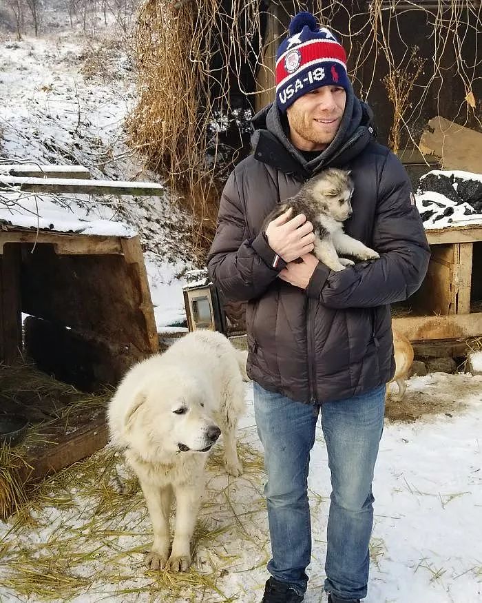 平昌冬奥会选手参赛期间，从韩国狗肉厂里救出90只狗狗！ - 7
