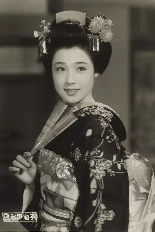 500年不穿内裤的日本女人…… - 16