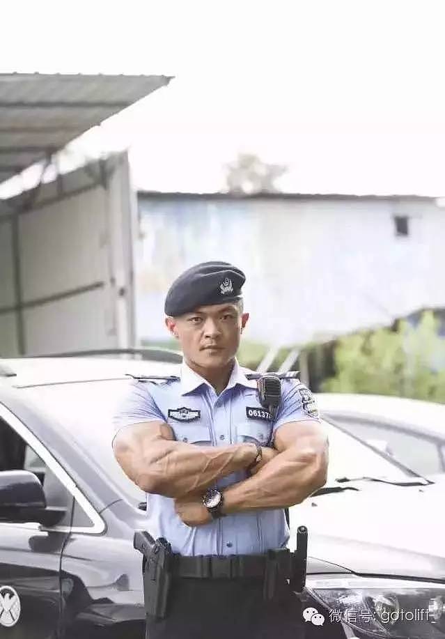 D罩杯，八块腹肌，他是中国最牛逼的警察！ - 8