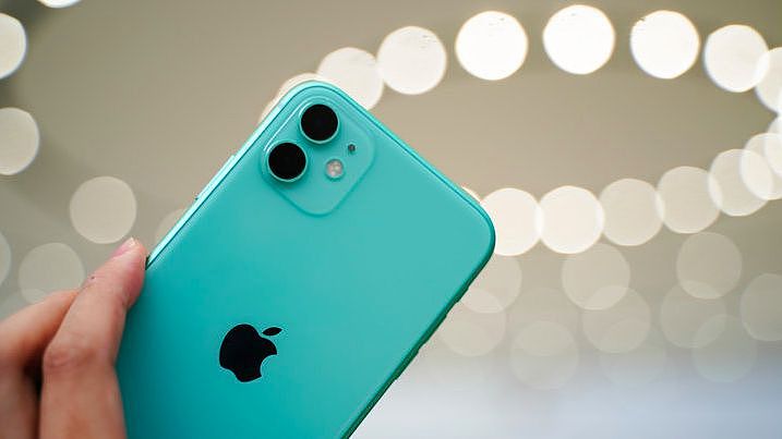 iPhone 11 预售火爆／vivo 今天开新品发布会／拍照比「剪刀手」会泄露指纹 - 3