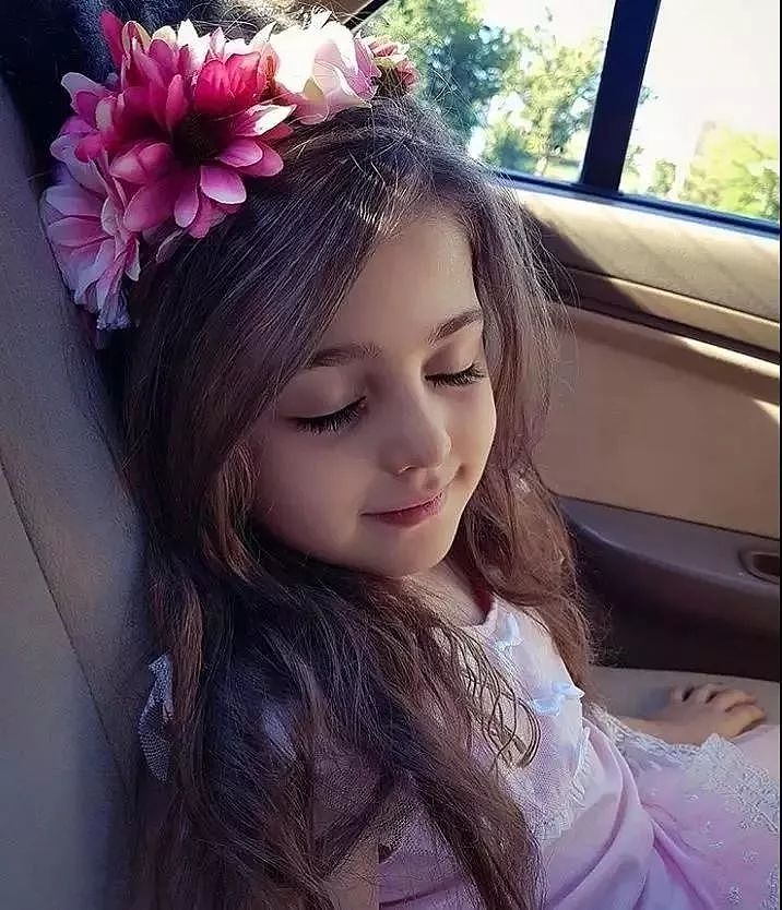 伊朗8岁小女孩被称为“全球最美”！因为太美，父亲辞职做贴身保镖…… - 7