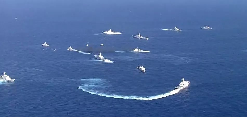 “执法怪物”巡航钓鱼岛，中国搞了个大阵仗让日本炸毛了｜军情晚报 - 9