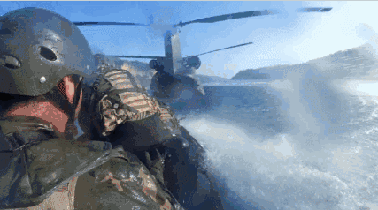 美军直升机海拔3400米峭壁秀单点悬停，该机当年差点落户中国 - 1
