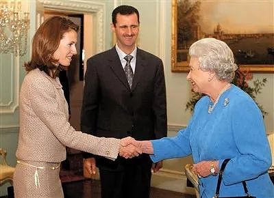 叙利亚总统曾是英美法坐上宾，如今连勋章都被要走了丨军情晚报 - 7