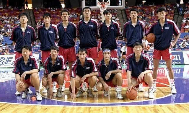 中国男篮史上最强国家队？！大姚领衔的08年男篮可能都打不过这支黄金一代！ - 1