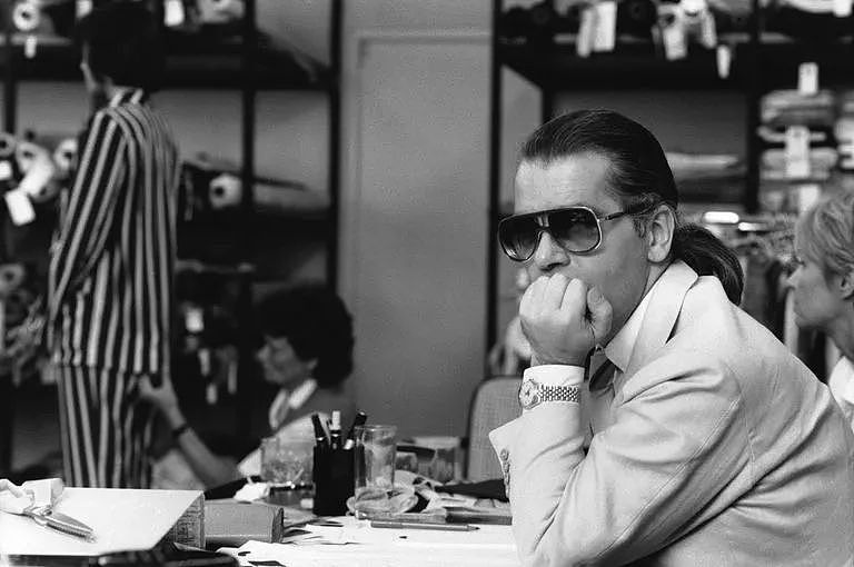 Karl Lagerfeld与Fendi跨越半个世纪的爱情也落幕了…… - 54
