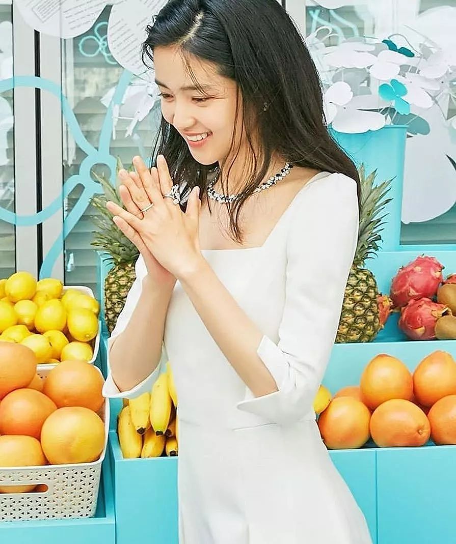 她是全韩国最能穿出纯正”港风“的实力派女演员金泰梨，颜值衣品all在线，是真·人间仙女没错了！ - 29