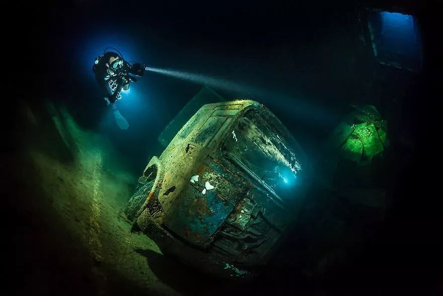 2018年水下摄影师大赛的获奖作品，带你进入一个水下世界 - 4