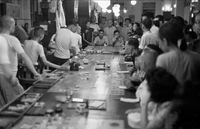 1949年的澳门：赌场里的国产大金条、按摩女郎~ - 3