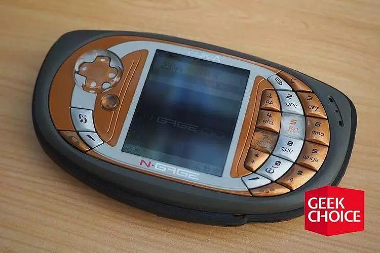 诺基亚在 2003 年发布的 N-Gage，才是「游戏手机」的鼻祖 | 极客博物馆 - 2