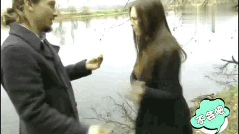 男子当街跪地向女友求婚，接下来发生的一幕……哈哈哈哈哈哈 - 47