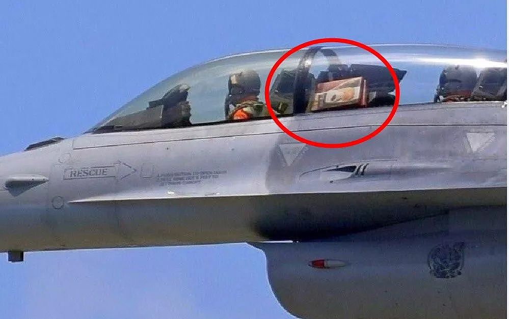 坠毁8架！美国卖给台湾的阉割版F-16，到底什么型号？｜军武正片 - 8