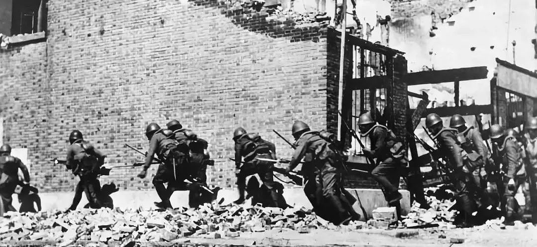 逼退日军多次疯狂进攻，800壮士是如何坚守四行仓库保卫上海的？ - 14