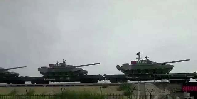 军列装满99式坦克一眼望不到头，中国首次出国参加东方大演习 - 3