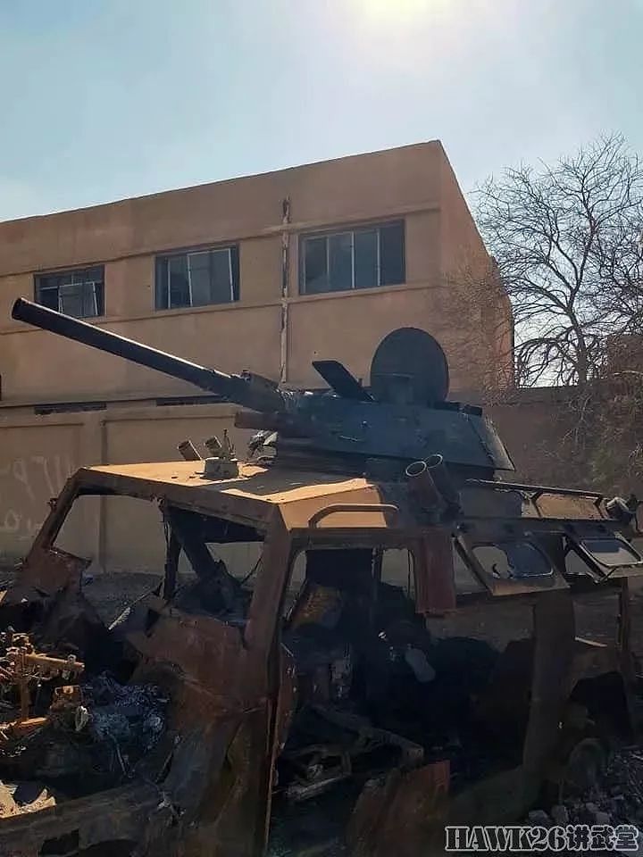 叙利亚魔改虎式越野车，顶着BMP装甲车炮塔作战，打完就跑 - 2
