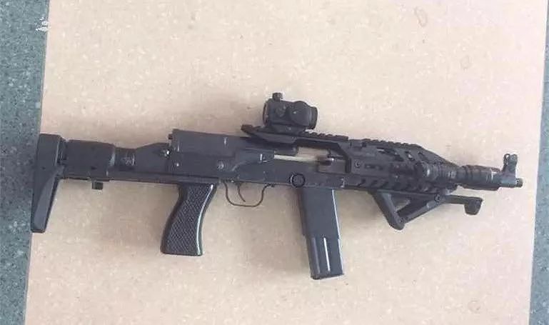 中国版“MP5”惊艳亮相，一身皮轨比德国货还好用！｜轻武专栏 - 12