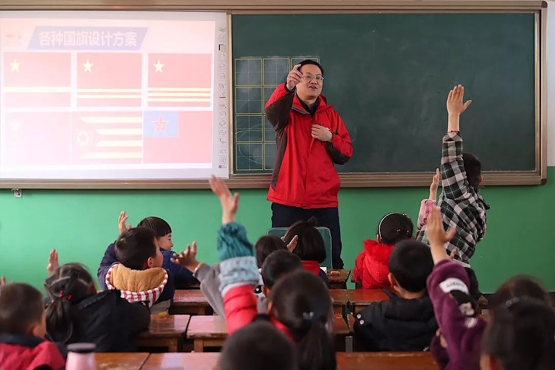 问中国小学生最喜欢哪个兵种，他们的回答出乎意料！ - 11