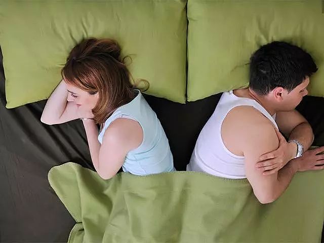长期“分床睡”的夫妻，还能坚持多久？三个已婚女人说了实话 - 2