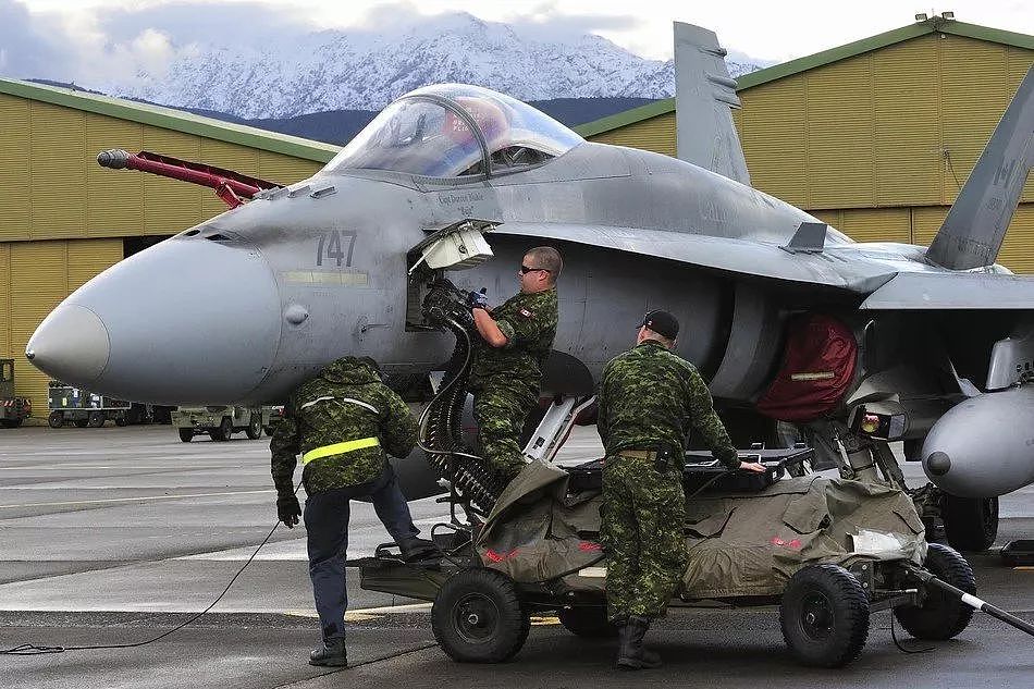 加拿大曾研制国产超音速重型战斗机，酷似成飞歼9，资料全部销毁 - 3