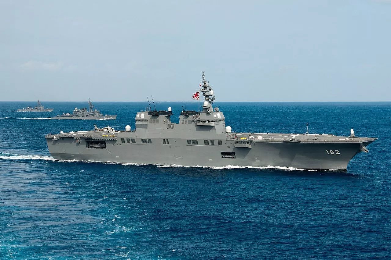 日本四支航母舰队悄然成型，它们会威胁中国航母的安全吗？ - 13