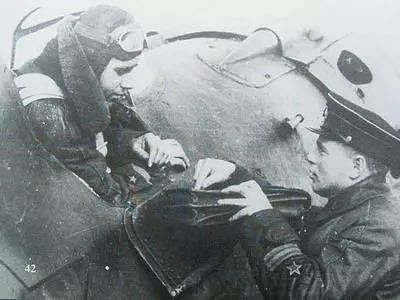 抗日战场上空的苏联战斗机：227名苏联飞行员血洒长空 - 12