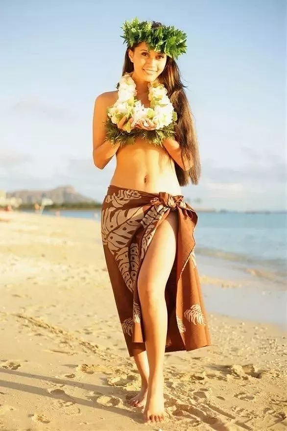 去了夏威夷才知道，女人可以不穿Bra... - 32