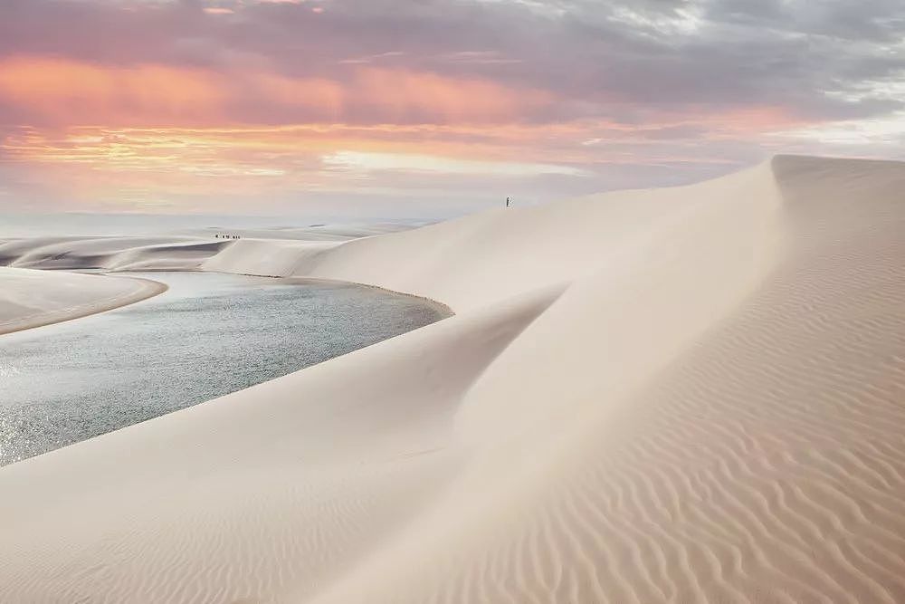 世界上最神奇的沙漠！拥有大片湖泊，吸引无数游客，美到不像是在地球！ - 7